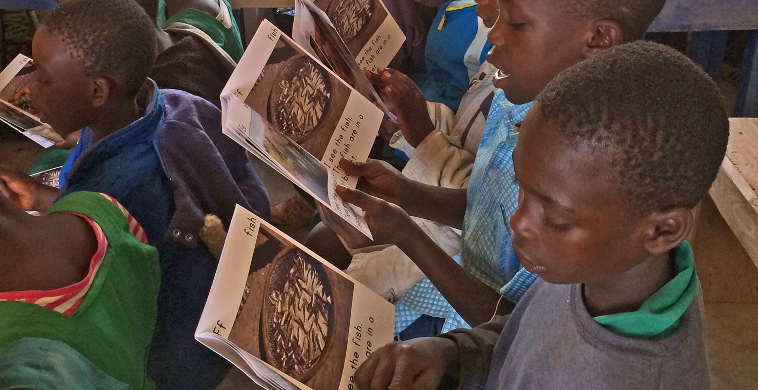 Malawian children reading